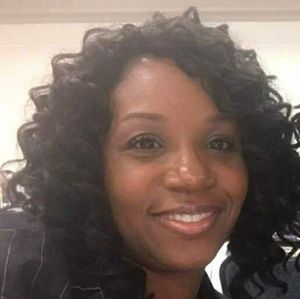 Meet your Posher, Lakisha